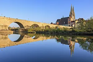 Uninhabited Town Square Drucke: Church and bridge reflected in river