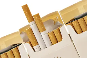 Health Risks Of Smoking Drucke: Cigarette packet