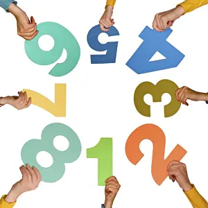 Copy Space Image Drucke: Circle of hands with numbers, isolated on white