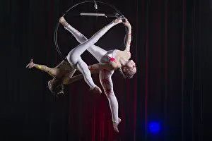 Aerial Photography Drucke: Circus actress acrobat performance