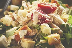 Selective Focus Images Drucke: Classic Caesar salad, close-up