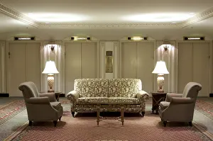 Construction Site Lobby Drucke: Classic elevator lobby interior of a hotel