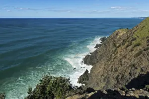 Uninhabited Rocky Shore Drucke: The cliffs of Cape Byron, Byron Bay