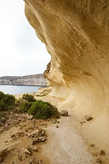Steep Cliff Views Europe Drucke: Cliffs at the coast of Malta