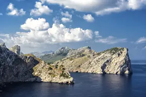 Steep Cliff Landscape Drucke: Cliffs on Majorca