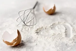 Advent Season Baking Drucke: Close up baking flour table