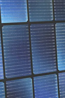 Eco Friendly Power Generation Drucke: Close up of bifacial solar panel cells with blue grid texture and black frame pattern