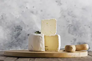 Healthy Dairy Product Image Drucke: Close up camembert slice top roll