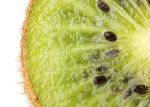 Close Up Kiwi Drucke: Close up on Kiwi fruit