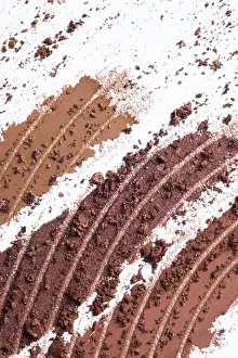 Close Up Beauty Products Drucke: A close up of makeup textures featuring rich