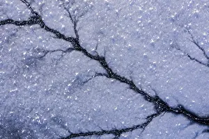 Close Up Winter Landscape Drucke: Close up. Abstract forms created on surface of freezing lake