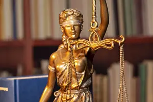 Weighing Scale Symbolism Drucke: Close-up of a Justitia