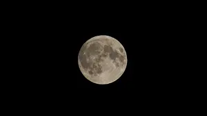 Full Moon Greece Drucke: Close-up of full moon at night