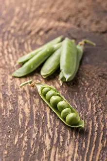Deserted Plant Life Drucke: Close-up of an open raw pea