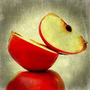 Deserted Fruit Photography Drucke: Close-up of red apple