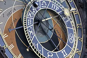 Central Europe Landmark Drucke: Close up view of the astronomical clock of Prague