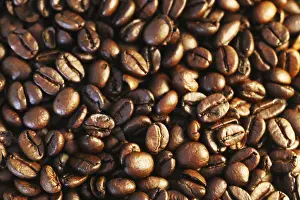 Close Up Coffee Beans Drucke: Close up view coffee beans