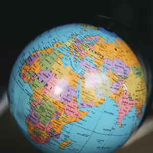 Studio Shot Of A Globe Drucke: Close up world globe