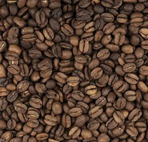 Empty Studio Background Drucke: Closeup background out coffee beans