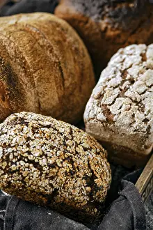 Handmade Goods Drucke: Closeup view of assortment of artisan bread