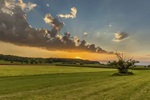 Deserted Evening Scene Europe Drucke: Cloud atmosphere over meadows, sunset