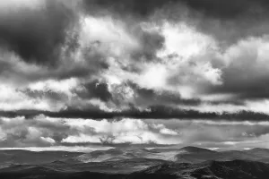 Cloudy Norway Landscape Drucke: Cloud atmosphere in the mountains