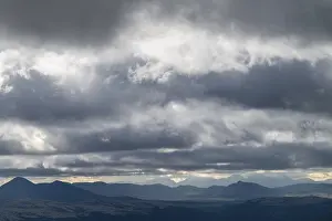 Cloudy Mountain Scenery Drucke: Cloud atmosphere in the mountains