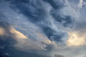 Cumulus Humilis Clouds Drucke: Cloud formation cumulus cloud (Cumulus) in front of sunset