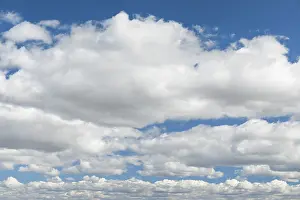 Australasia Deserted Landscapes Drucke: Cloud formations over the Firth of Thames