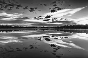 Cloudy Forest Lake Drucke: Cloud reflection in a forest lake