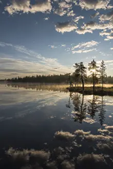 Cloudy Forest Lake Drucke: Cloud reflection in a forest lake
