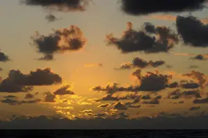 Cloudy Atlantic Ocean Drucke: Clouded sky at the Atlantic Ocean
