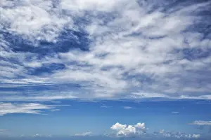 Deserted Cloudy Skies Europe Drucke: Clouds in blue sky, cloud formation