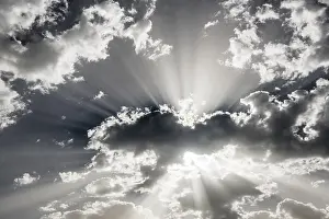Cumulus Clouds Germany Drucke: Clouds (Cumulus) and sun rays, Germany