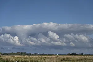 European Seaside Resort Drucke: Clouds above the lagoon landscape