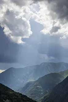 Cloud Formation Photography Drucke: Clouds above mountains, Taull