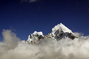 Clouds in front of Mt. Kangtega and Mt