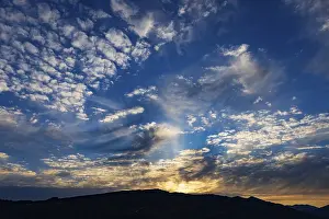 Salzkammergut Landscape Drucke: Cloudscape of altocumulus clouds at dawn