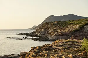 Drucke von Küste mit steilen Klippen, Sonnenuntergang, Capo Caccia, in der Nähe von Alghero, Sardinien, Italien Alghero Drucke: Küste mit steilen Klippen, Sonnenuntergang.