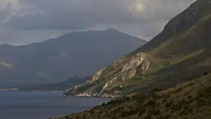Cloudy Coastline Drucke: Coastline, cloudy sky, light and shadow