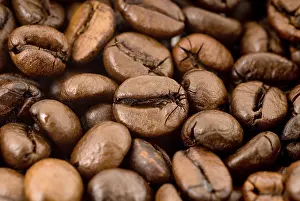 Close Up Coffee Bean Drucke: Coffee beans, macro shot