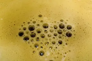 Deserted Coffee Shop Drucke: Coffee Foam with Bubbles