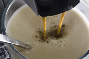 Coffee Preparation Drucke: Coffee Machine Making a Coffee