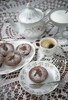 Coffee And Pastry Drucke: Coffee and muffin