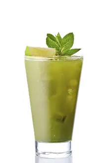 Cold Refreshing Drinks Drucke: Cold refreshing lemonade with matcha tea