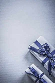 Ornate Gift Box Design Drucke: Collection of present boxes on blue background holidays concept