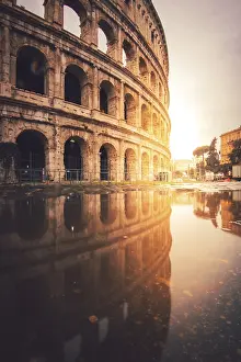 Ancient Roman Civilization Drucke: The Colosseum with reflection, puddle