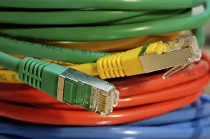 Computer Hardware Details Drucke: Coloured network cables for computer