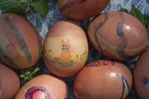 Traditional German Easter Eggs Drucke: Colourful painted Easter eggs, Germany