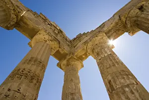 Ancient Greek Temple Architecture Drucke: Columns against a blue sky, Tempel E (Temple of Hera)